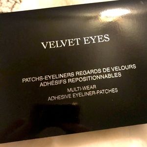 DIOR VELVET EYES GLUE ON EYELINER WINGS